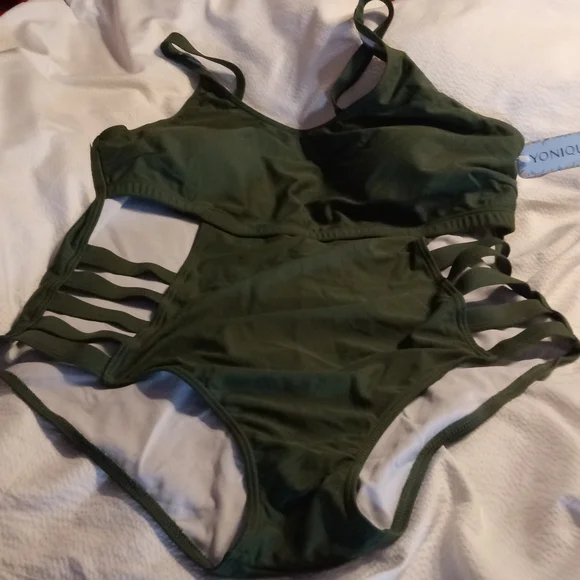 NWT PLUS SIZE TUMMY CONTROL SEXY CUT OUT HIGH WAISTED MONOKINI SWIMWEAR - Picture 10 of 10